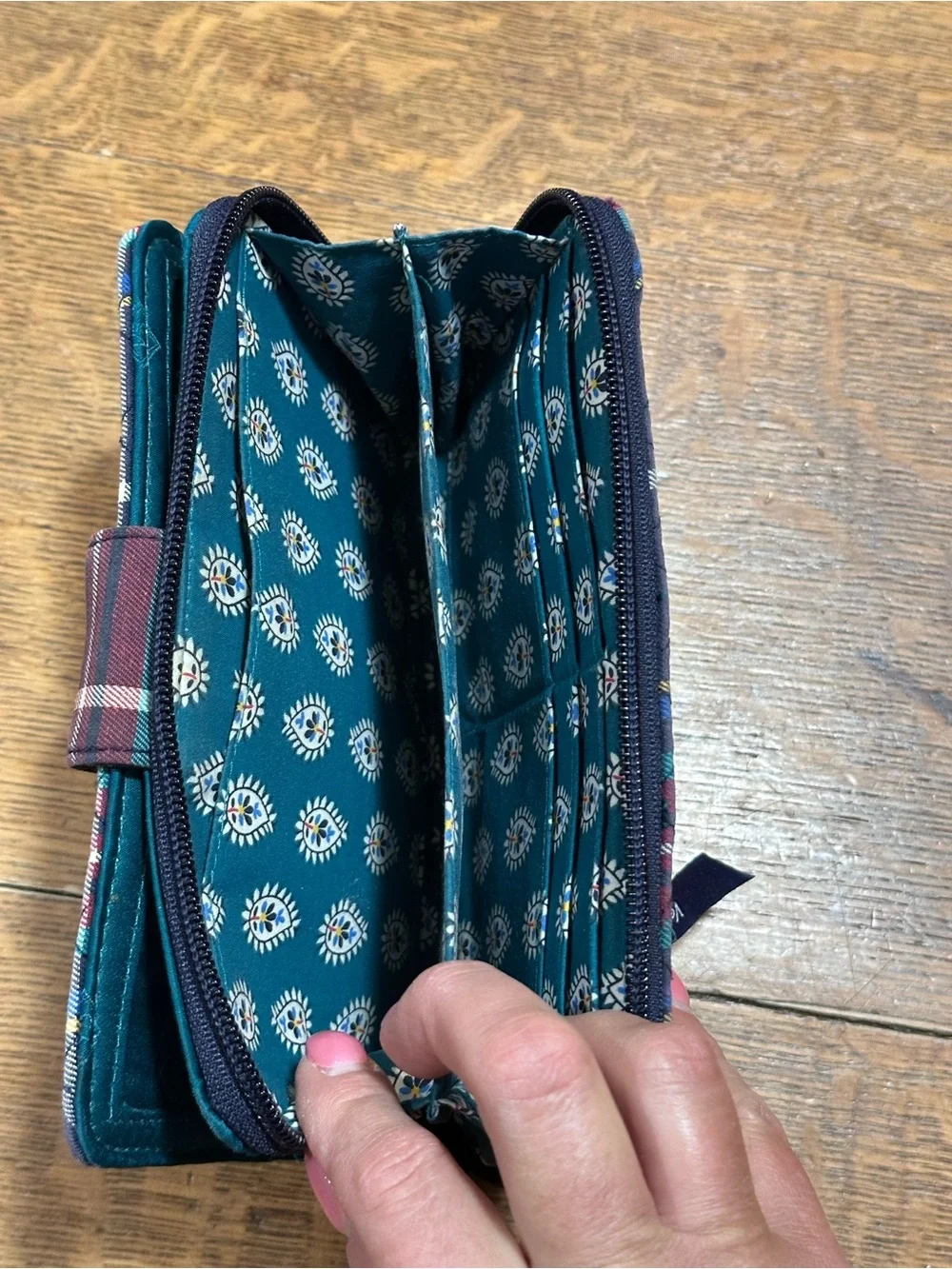 Vera Bradley RFID Turnlock Wallet featuring a quilted Tartan Plaid pattern - Picture 6 of 7